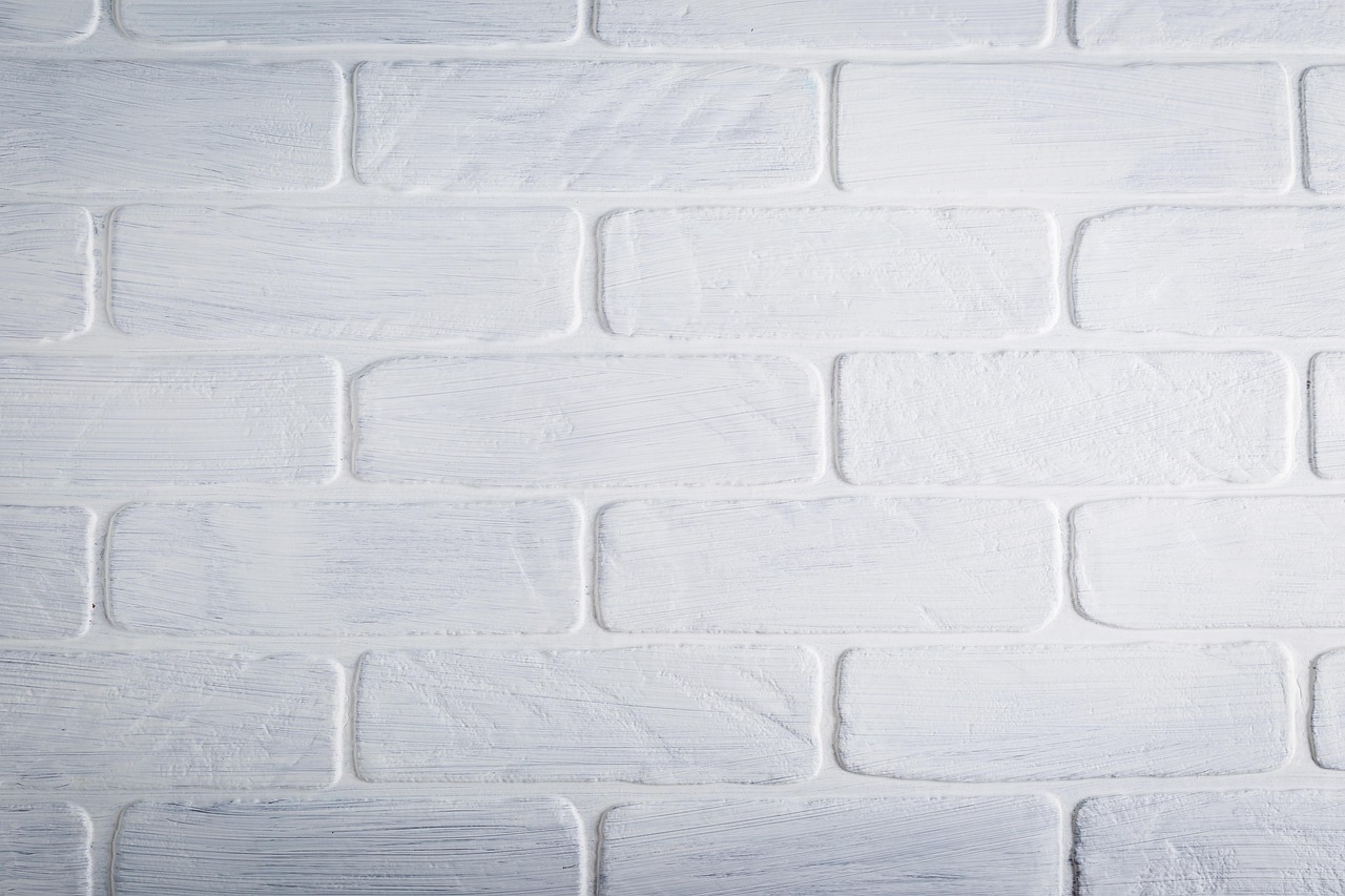 Perfect gladde muur geschilderd in pasteltint.