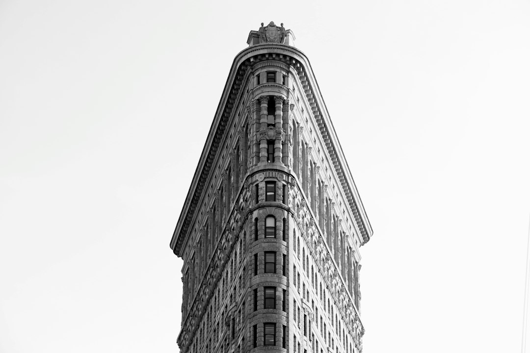 Winterse skyline met iconische architectuurfotobehang. Winterse skyline met iconische architectuurfotobehang.